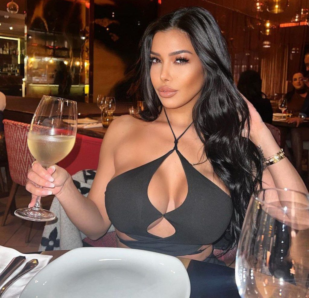 Pamela предлагает высококлассный эскорт в Эмиратах|Escort with Pamela — unforgettable night around Dubai